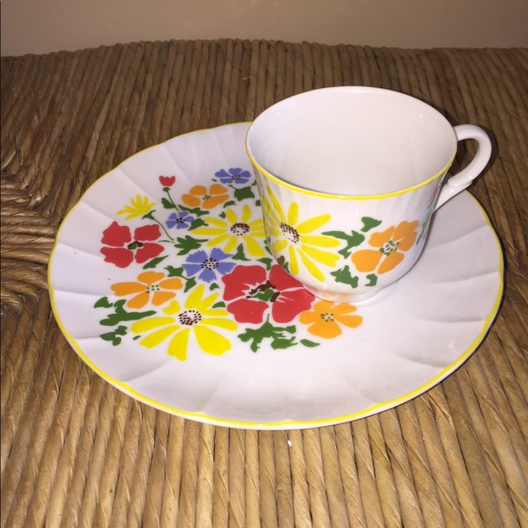 Vintage “In Bloom” Set of 4 Japan porcelain - Picture 1 of 5